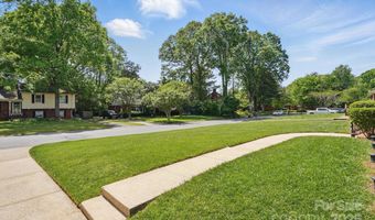 1917 Bentley Pl, Charlotte, NC 28205