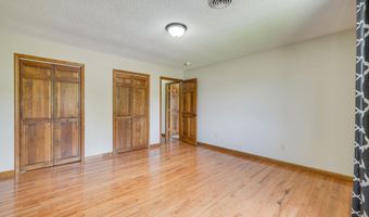 17304 Mary Lee Dr, Abingdon, VA 24210