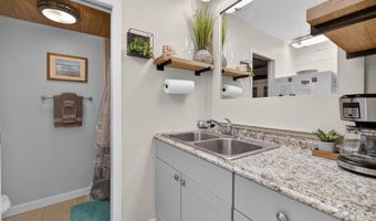 75-5776 KONA ISLANDER INN 144, Kailua Kona, HI 96740