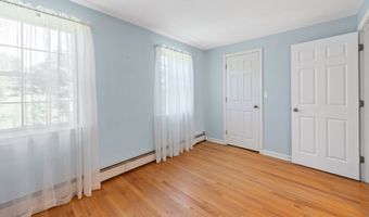 4 Brookfield Ct, Cheshire, CT 06410