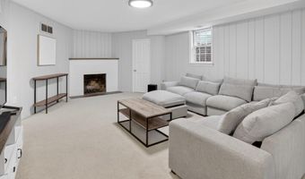 5973 SEARL Ter, Bethesda, MD 20816