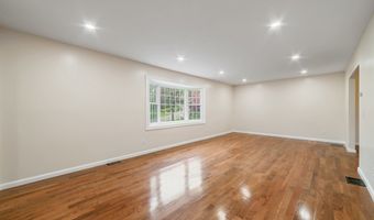 6 El Toro Dr, Bristol, CT 06010
