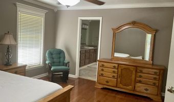 18 Southridge Ct, Batesville, AR 72501