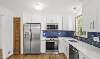 500 Surf Ave, Beachwood, NJ 08722