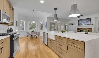 5166 Hill Rd NW, Acworth, GA 30101