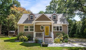 93 Burdickville Rd, Charlestown, RI 02813