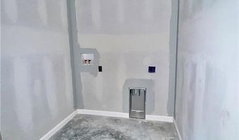 382 Oak St, Austin, IN 47102