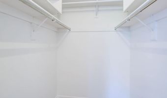 4936 SENTINEL Dr 302, Bethesda, MD 20816