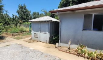 21092 Shelly Ln, Anderson, CA 96007