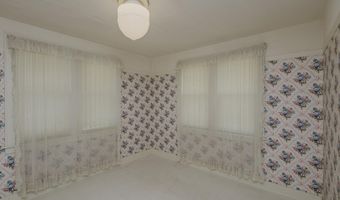 1147 State St, Augusta, KS 67010