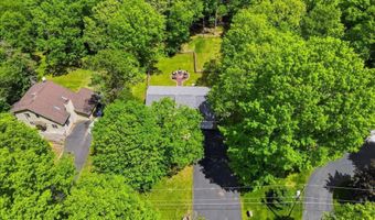74 Byron Ln, Albrightsville, PA 18210