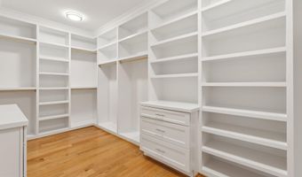 2150 N STAFFORD St, Arlington, VA 22207