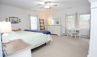 15 Rockledge Ln, Canton, CT 06019