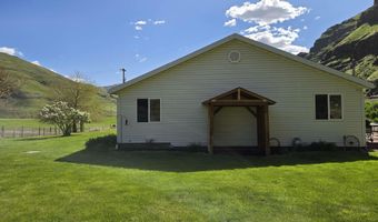 17082 Snake River Rd, Asotin, WA 99402