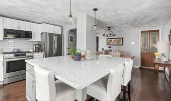 9 Elm Ct, Andover, MA 01810