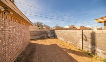 916 B Bronstad Dr, Andrews, TX 79714