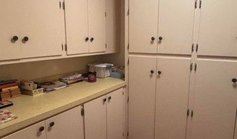 2400 W Loma Dr, Artesia, NM 88210