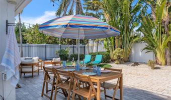 155 CRESCENT Dr, Anna Maria, FL 34216