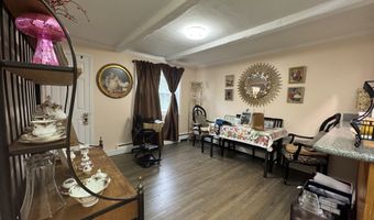 165 GREENFIELD Dr, Bridgeport, CT 06606