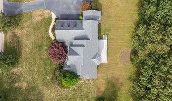 68 Delta Dr, North Kingstown, RI 02874