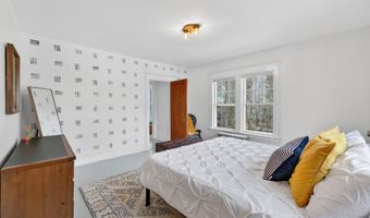 92 Pinewood Ave, Bethlehem, NH 03574
