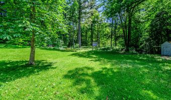 4 Pineway Dr, Auburn, ME 04210