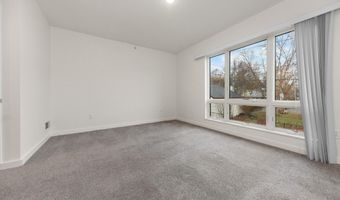 460 W Stadium Blvd, Ann Arbor, MI 48103