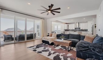 7170 S Uriah St, Aurora, CO 80016