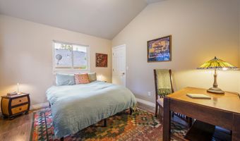 2463 NW Monterey Pines Dr, Bend, OR 97703