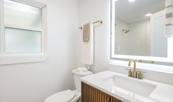 490 MAKO Dr, Atlantic Beach, FL 32233