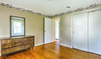 61 Reservoir Ave, Johnston, RI 02919