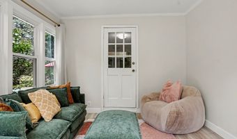 10 Crest Rd, Danbury, CT 06811