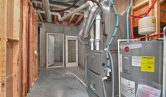 14500 Aurora Ln, Basehor, KS 66007