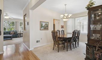 26 Fountain View Dr, Barnegat, NJ 08005