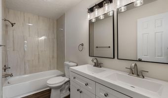 716 LA VETA Dr NE, Albuquerque, NM 87108