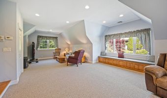 325 Westwood Rd, Bristol, CT 06010