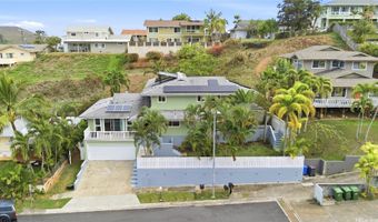 1386 Nanialii St, Kailua, HI 96734
