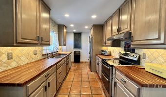 37801 N CAVE CREEK Rd 23, Cave Creek, AZ 85331