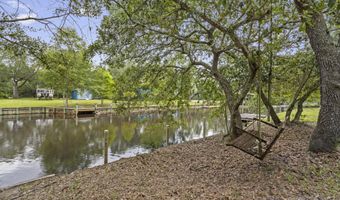 10051 Cain Rd, Bay St. Louis, MS 39520