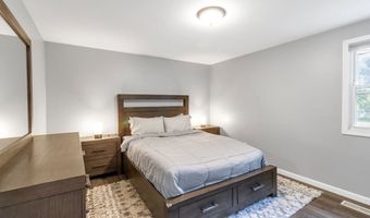 12485 N Lawn Ct, Alden, NY 14004