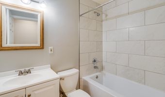 16201 Cervantes Ct, Biloxi, MS 39532