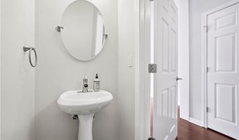 7110 Woodland Ln, Alpharetta, GA 30009