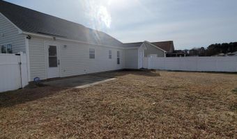 3670 Highland Dr, Ayden, NC 28513