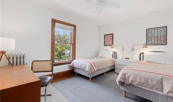 14 Greenough Pl B, Newport, RI 02840