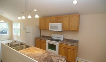462 Snow Hill St, Ayden, NC 28513