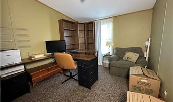 60 Flamingo Ave, Amherst, OH 44001