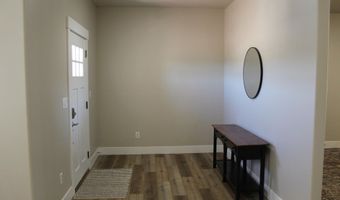 1015 E Canyon Dr, Big Water, UT 84741