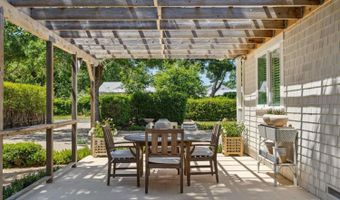 110 Viola Way, Angwin, CA 94508