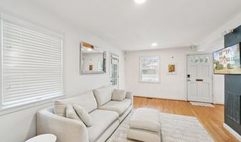 5300 WILSON Blvd, Arlington, VA 22205