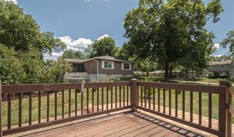 918 King St, Baldwin City, KS 66006